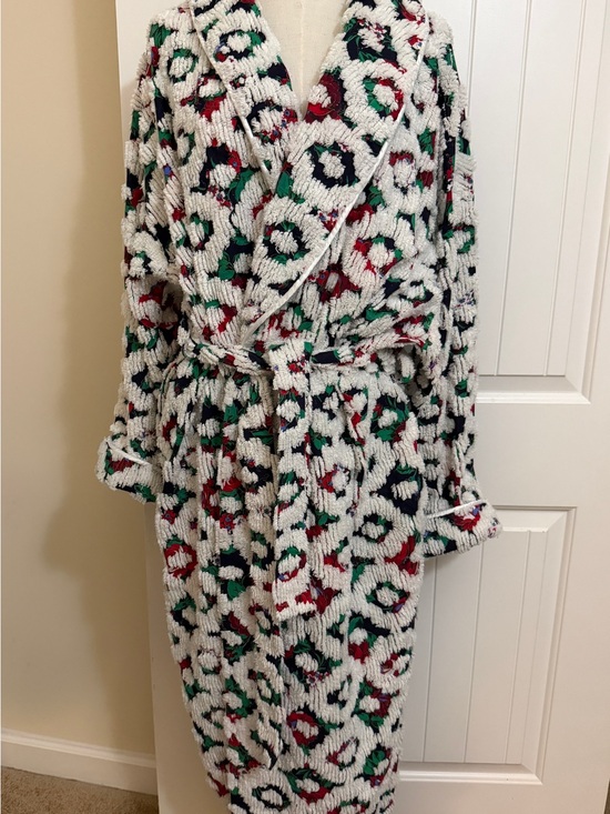 Crowntuft Other - Vintage CROWNTUFT Chenille Robe Red, Green & Black Floral Print  Sz Lg